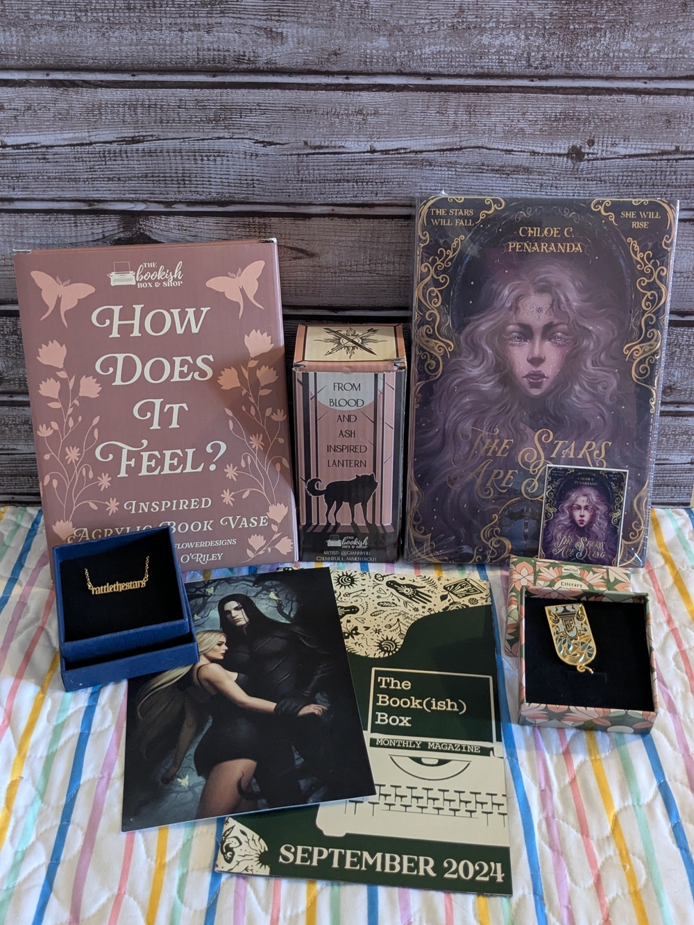 The Bookish Box Sept. 2024 - The Stars Are Dying & Armentrout & Maas, COMPLETE